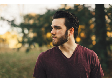 JAK DŁUGO MOŻNA UŻYWAĆ TUPECZKI – TRWAŁOŚĆ I WYTRZYMAŁOŚĆ TUPECZKI